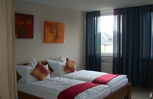 Art 3* Dinslaken